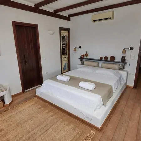 Stoneflower With Breathtaking Sunsets Ferienhaus Koundouros