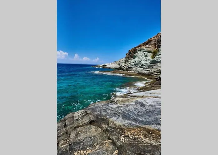 Дом отдыха Stoneflower With Breathtaking Sunsets